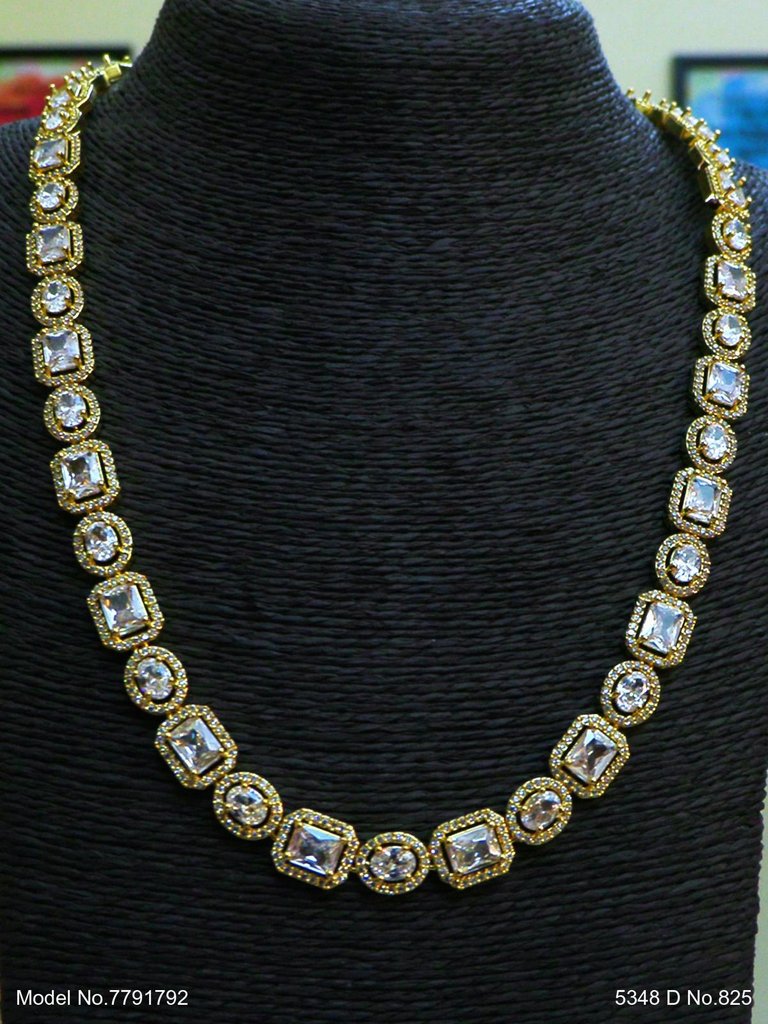 Jewelry straight from Craftsmen - View A