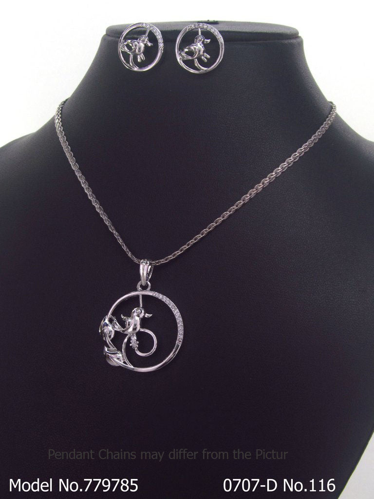 Unique Pendant Craftsmanship - Amaara World