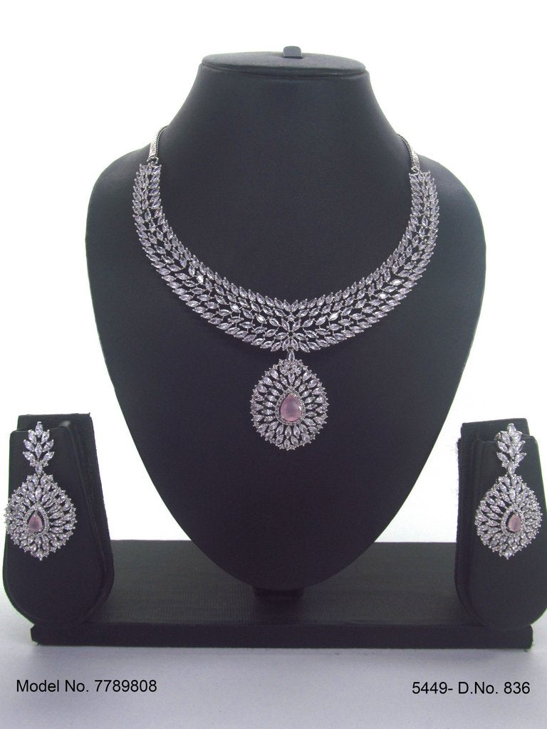 When Glamour meets Art ! - Amaara World