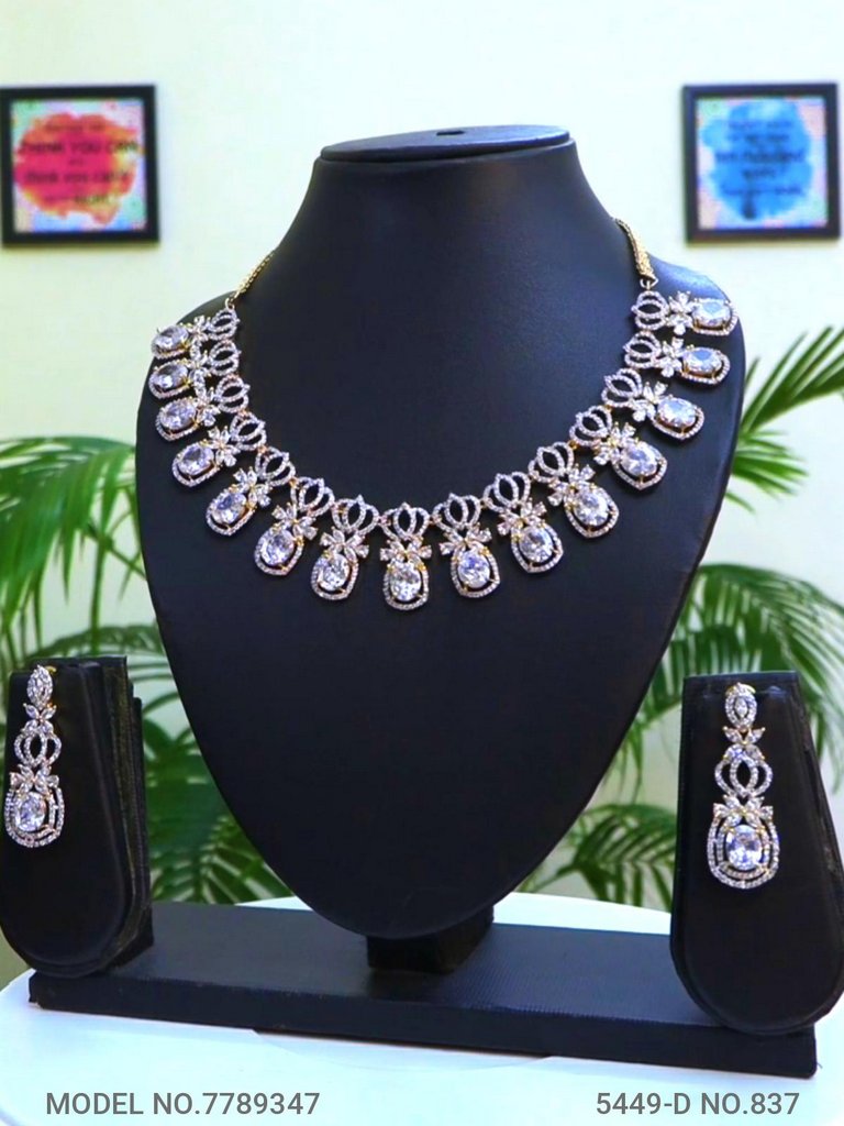 Wholesale Traditional Necklace Set - Amaara World