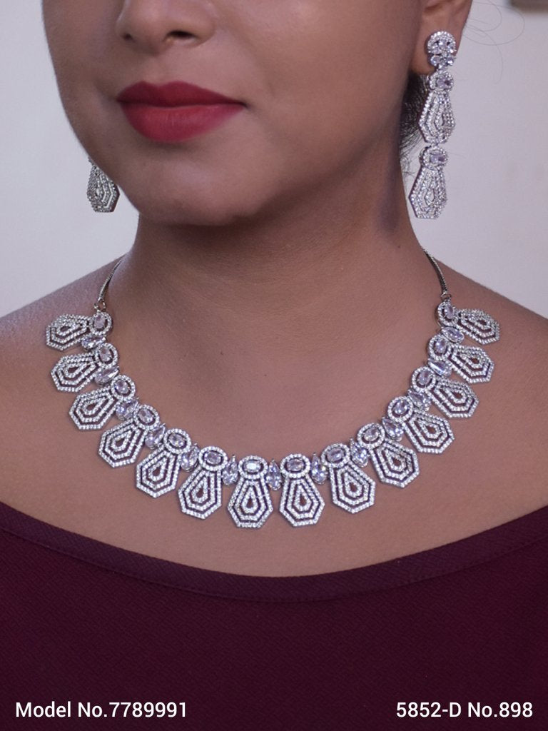 The best Gift for a Woman ! Jewelry - Amaara World