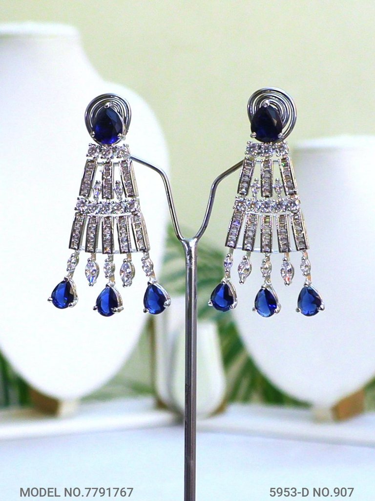 Fashion Necklace Set | Artificial Diamonds / Zircons - View B
