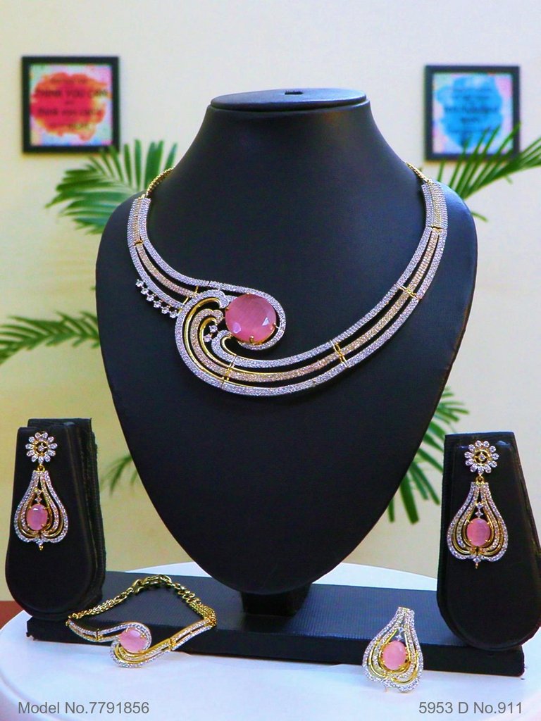 The best Gift for a Woman ! Jewelry - Style 3 - Amaara World