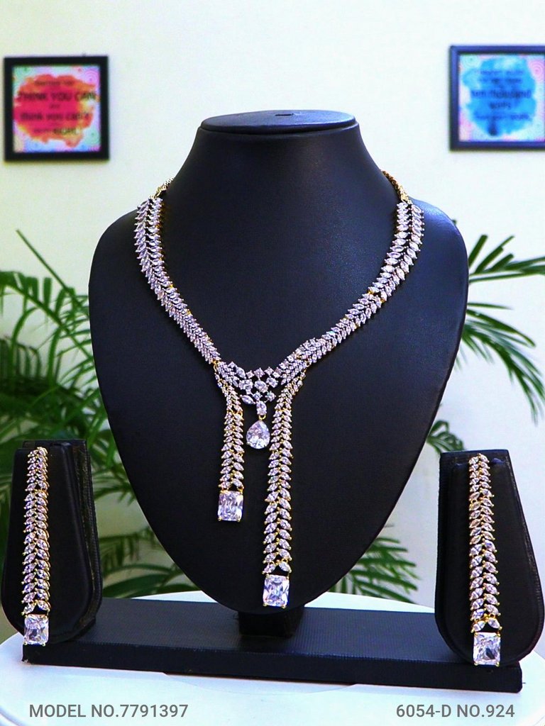 Original Zircon Necklace Set - Amaara World