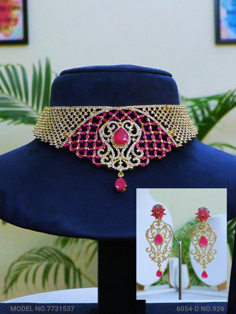 Original Handcrafted AD Choker Set - 7731537 - View 1