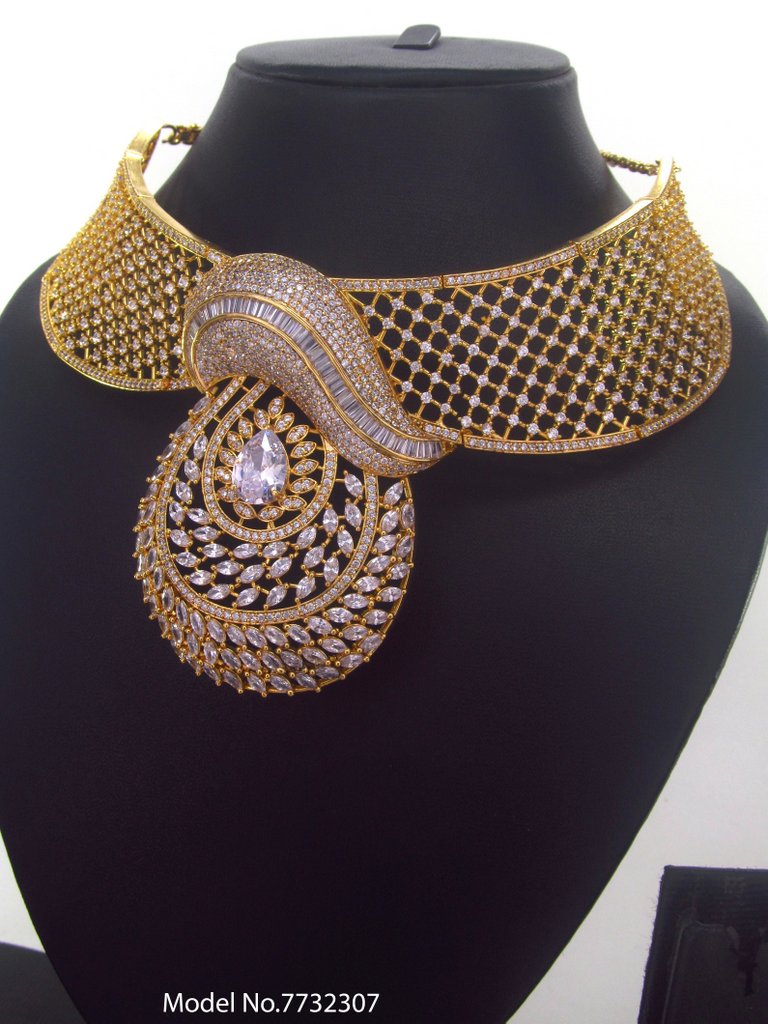 Artificial Diamond Jewelry Set for Brides - 7732307 - View 2