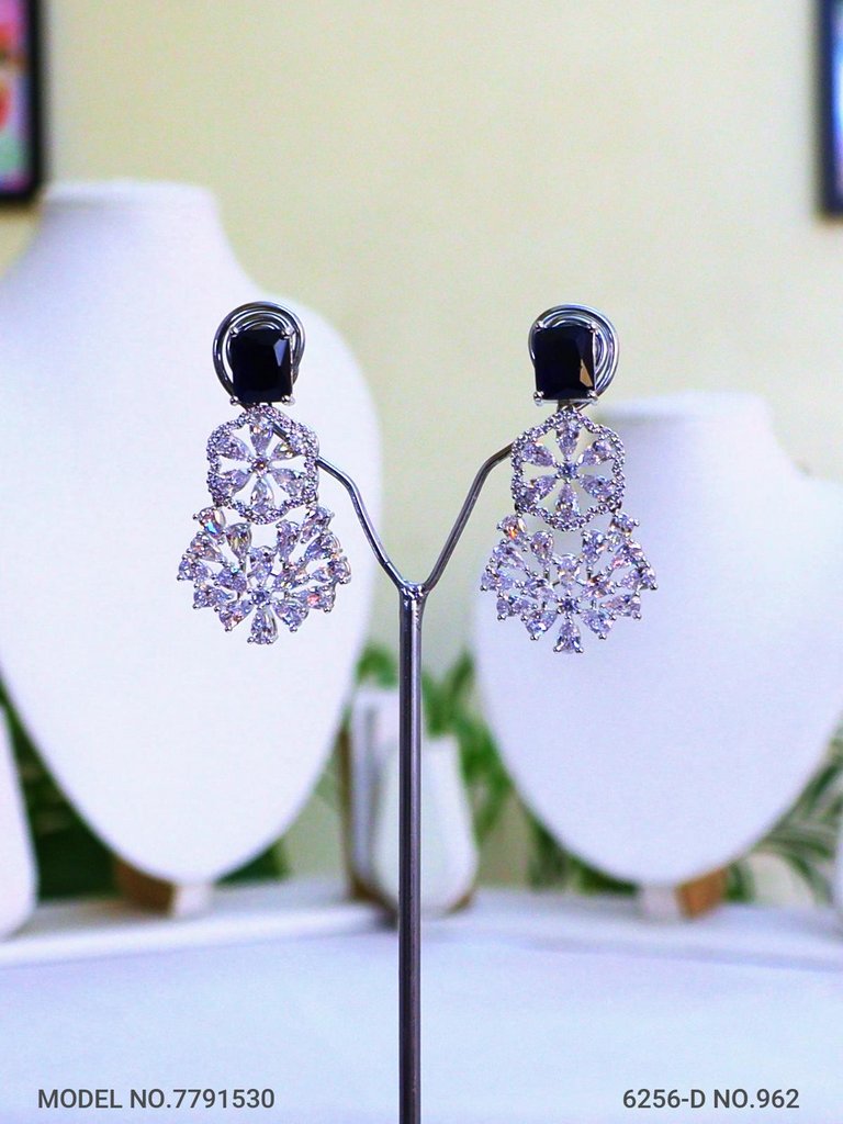 Traditional yet Trendy Design | Ideal for your Parties ! - View B