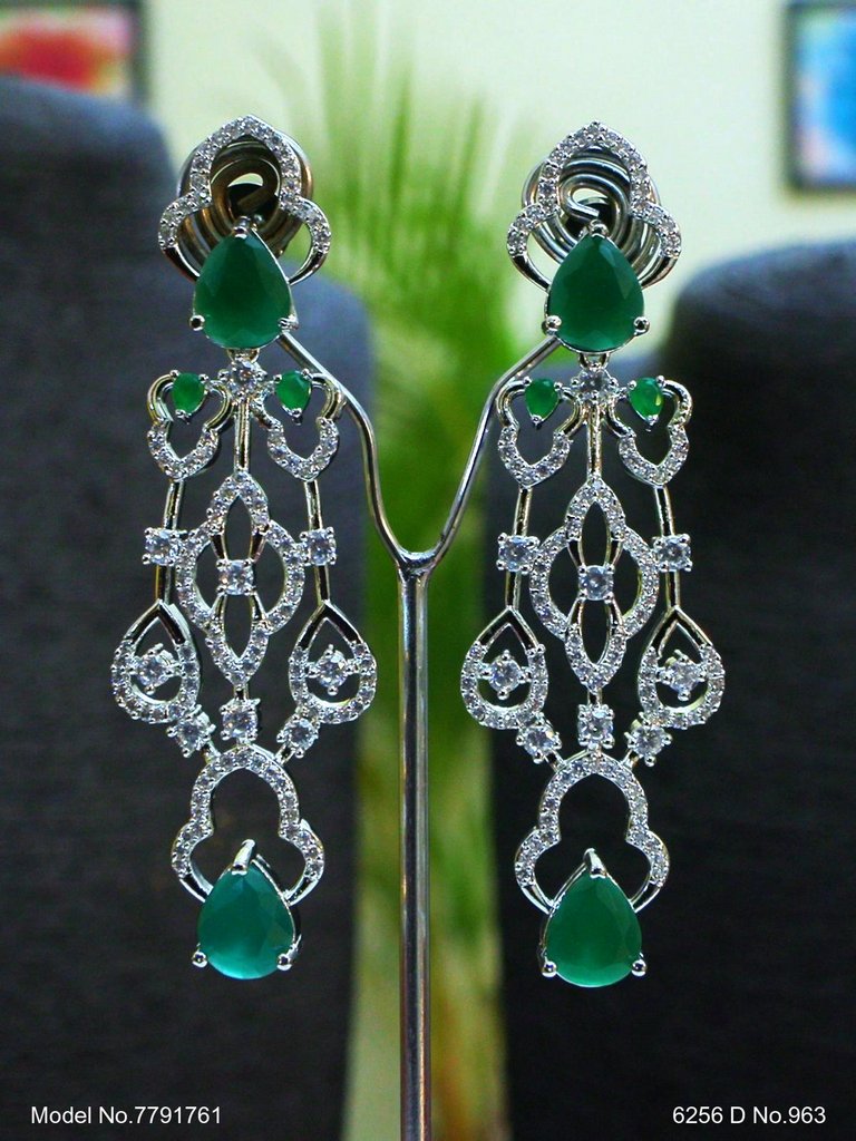 Trendy Traditional Necklace Set | Ideal Birthday Gift - View B