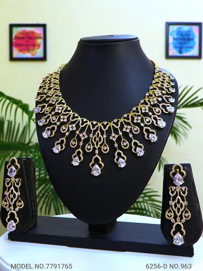Traditional yet Trendy Design | Ideal for your Parties ! - Amaara World