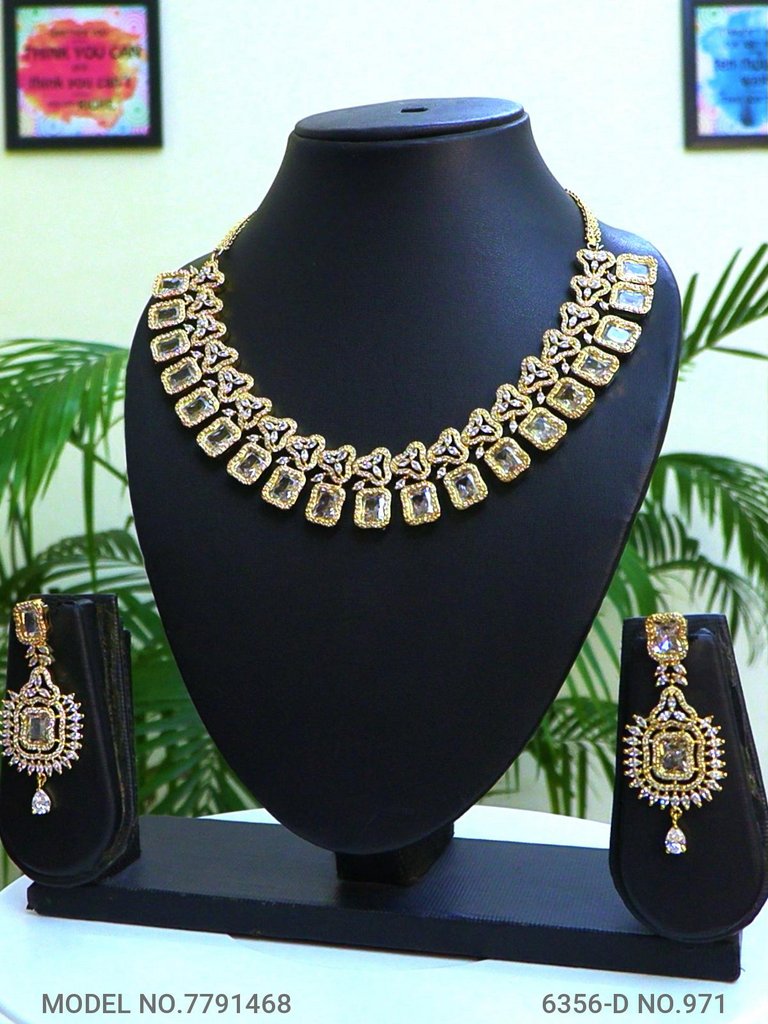Necklace Designed by Passionate Craftsmen ! - Amaara World