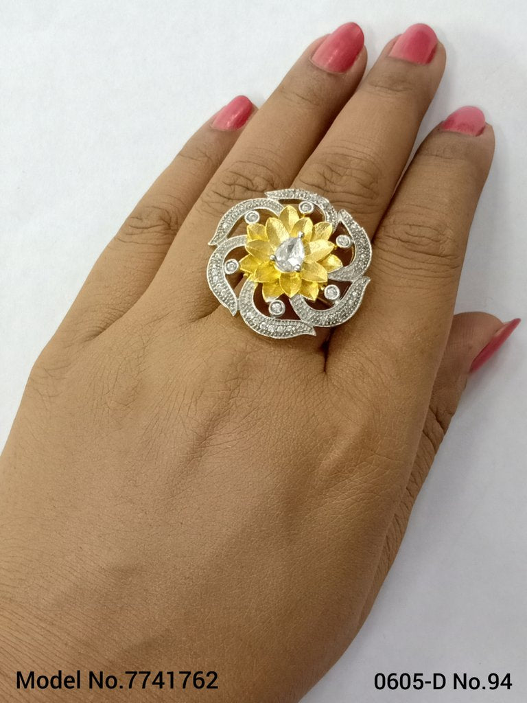 Royal Spark Ring - Style 1 - Amaara World