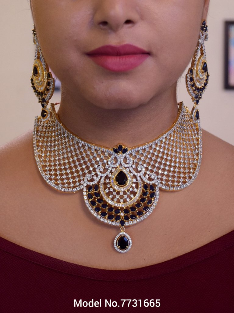 Original Handcrafted Zircon Set - 7731665 - View 2