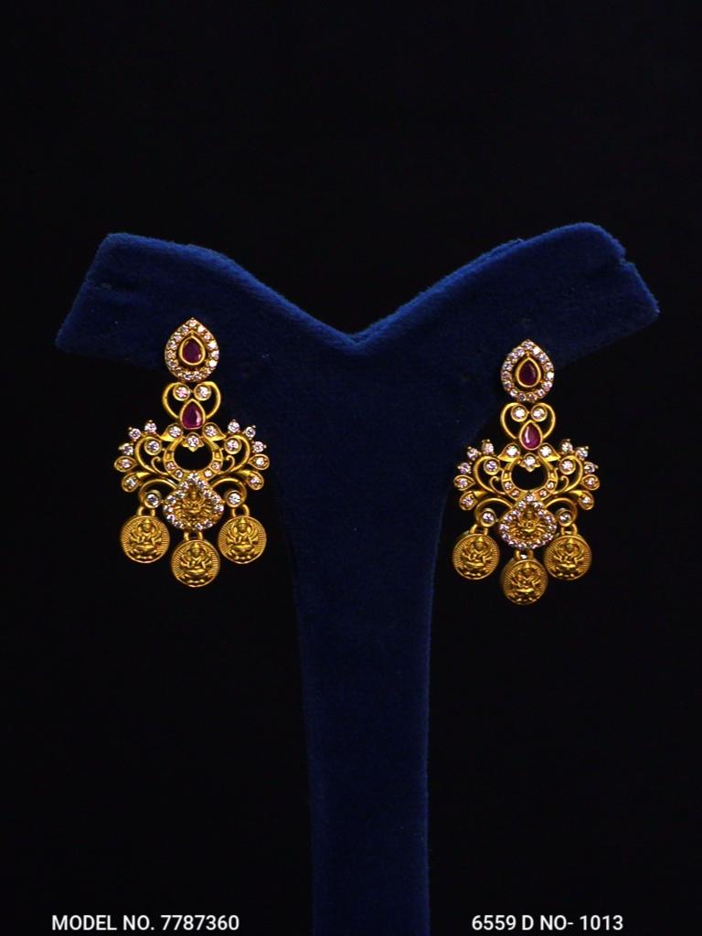 Traditional Necklaces