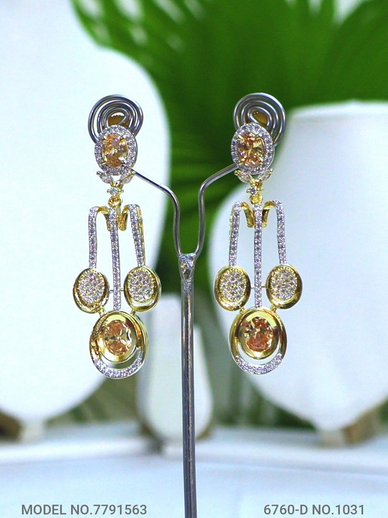 Original Zircon Necklace Set - View B