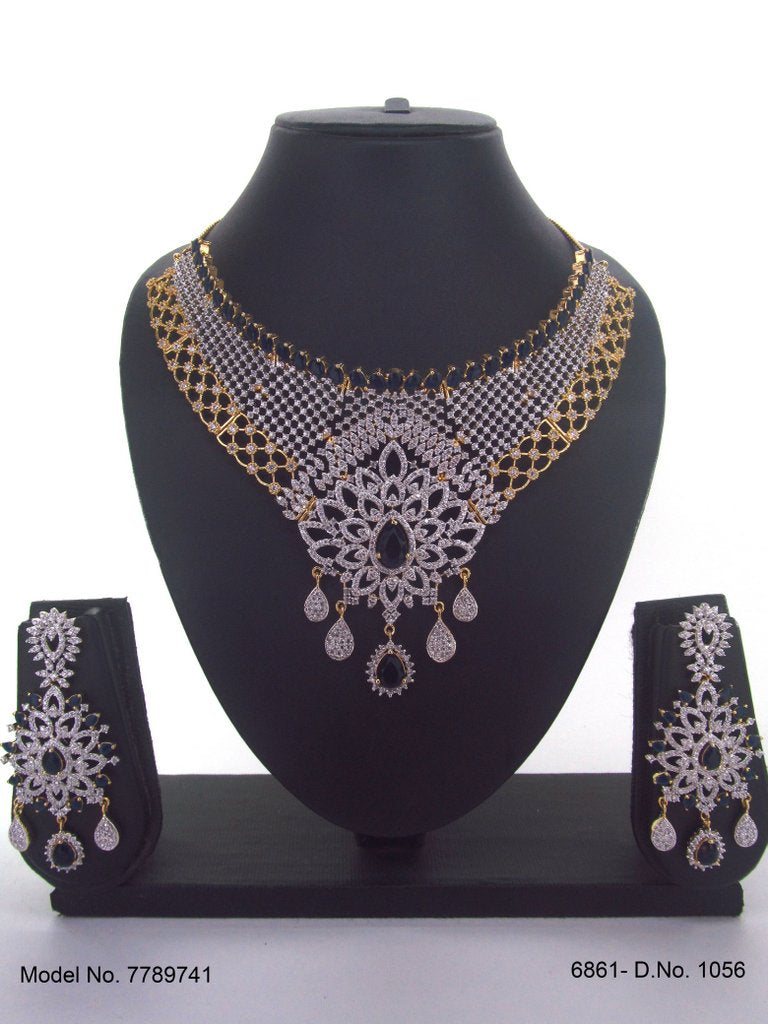 Ideal Gift for Traditional Ladies - View 2 - Amaara World