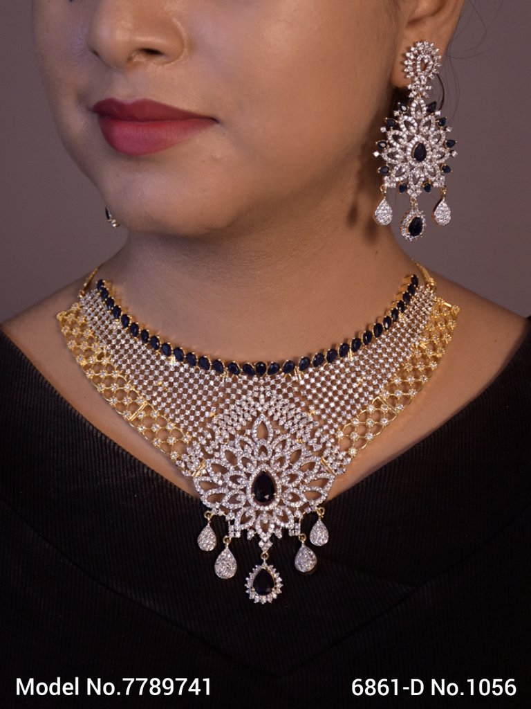 Ideal Gift for Traditional Ladies - Amaara World USA - SKU 7789741