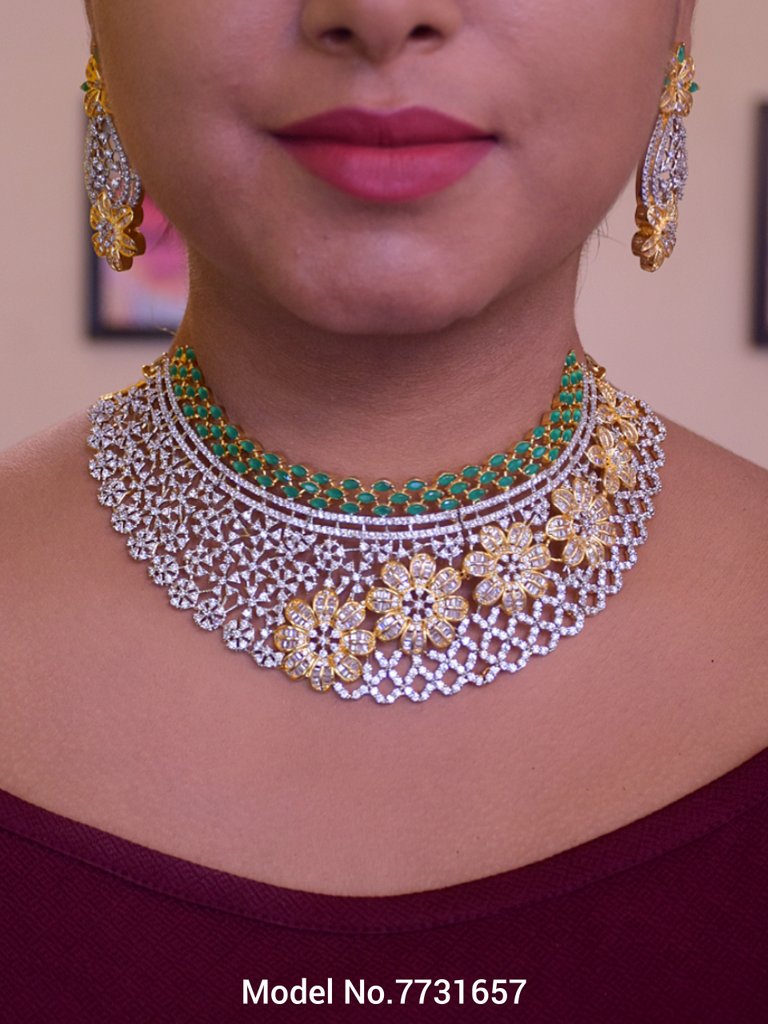 Necklace Set with Classic earrings - 7731657 - View 2