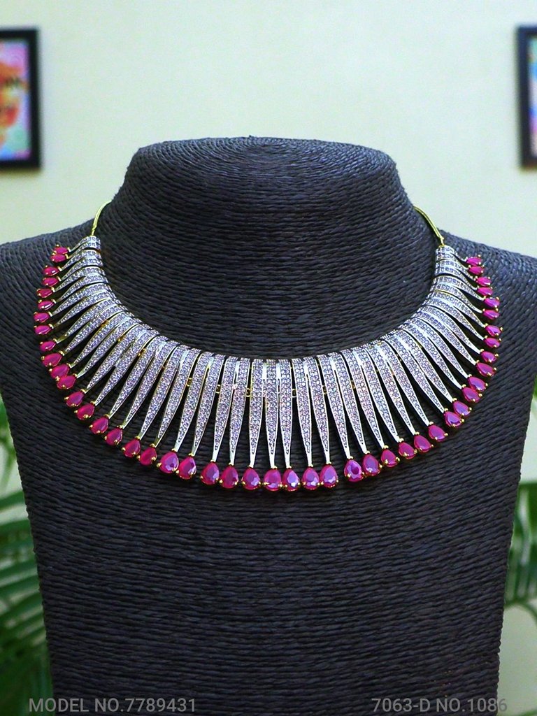 Handmade Traditional Masterpiece Zircon Jewelry Set - View A