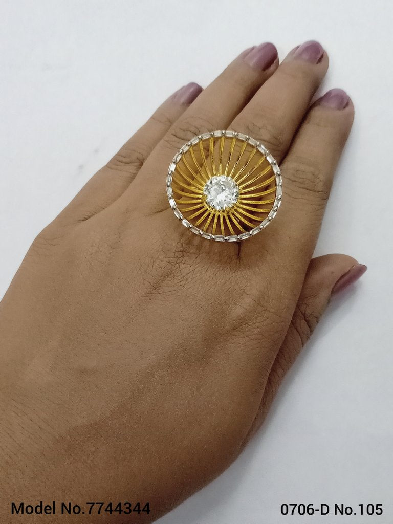 Crystal Nova Ring - Style 1 - Amaara World