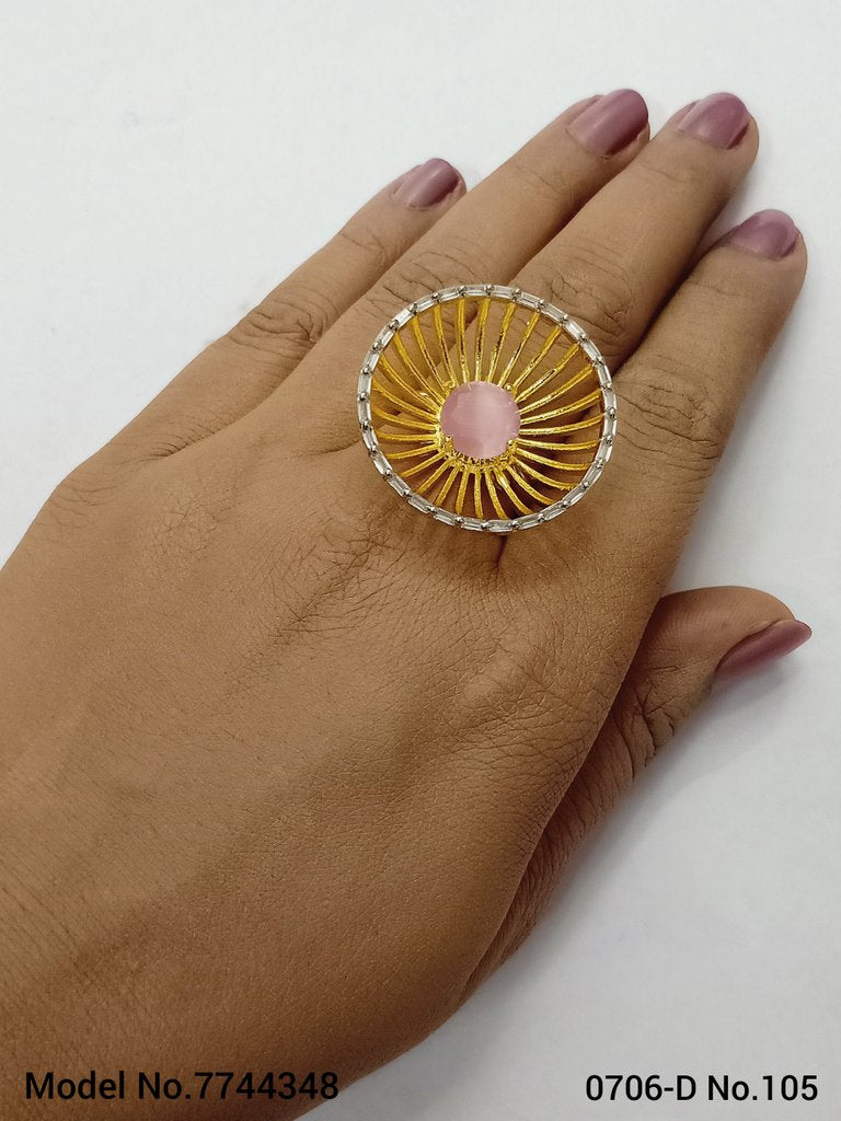 Crystal Nova Ring - Style 5 - Amaara World