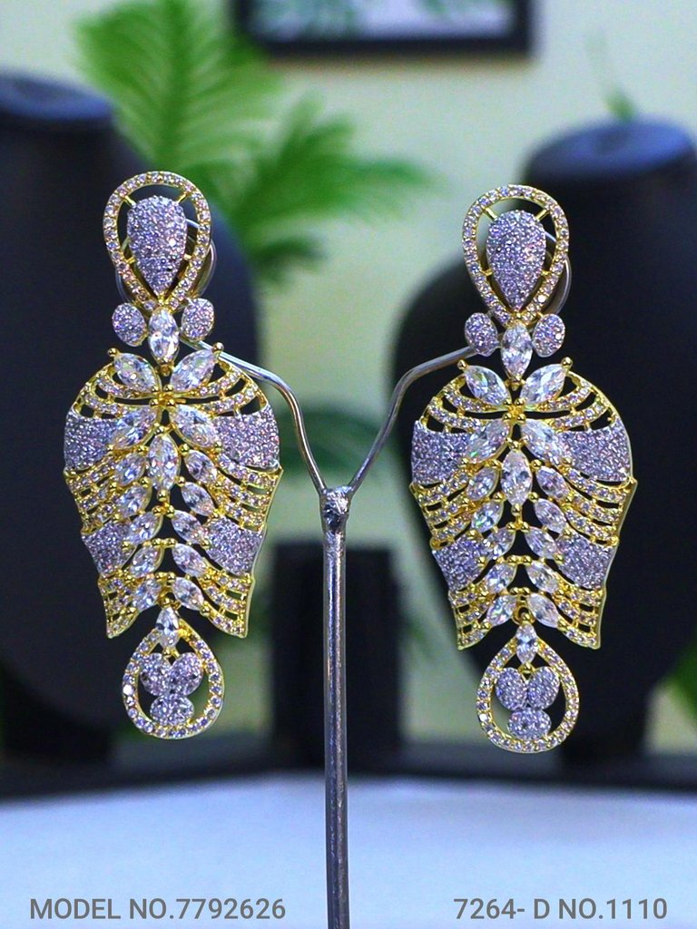 When Glamour meets Art ! - View B