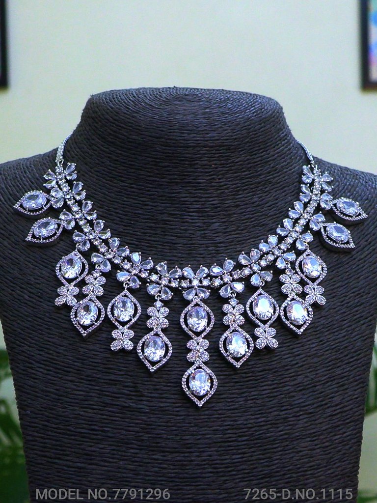 Traditional American Diamond Set - View A