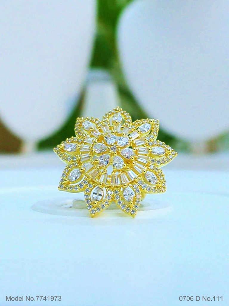 Glam Loop Ring - Amaara World