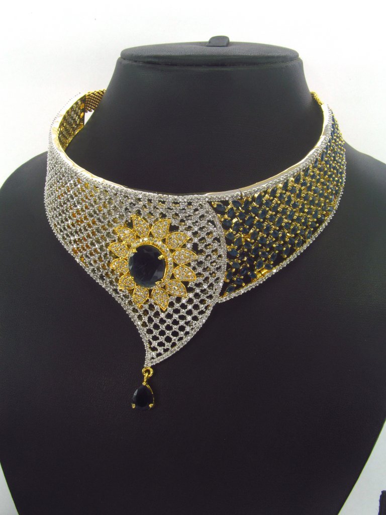 Diamond Replica | Closest than Real - 7731570 - View 2