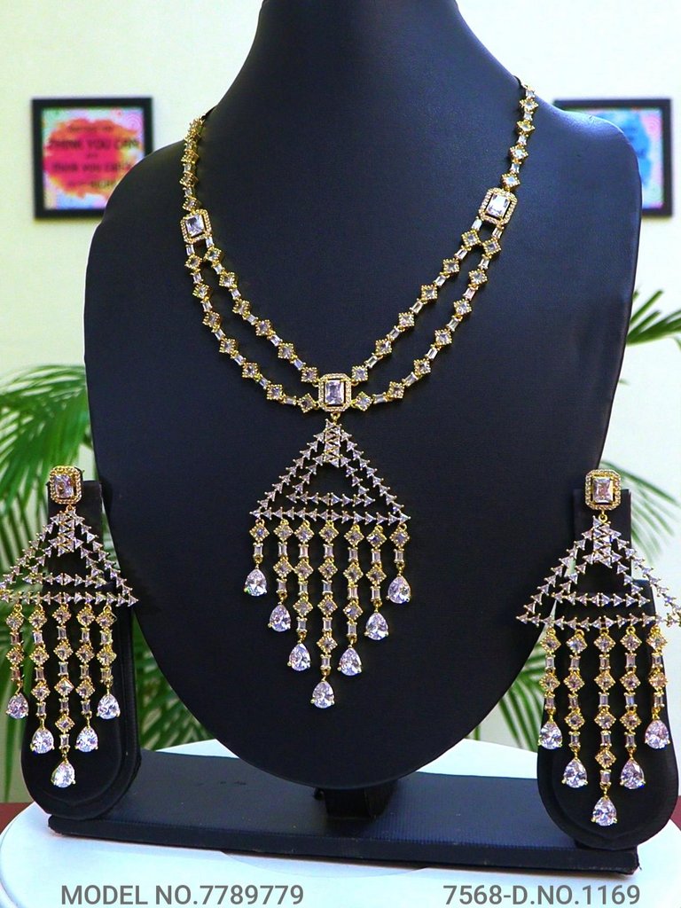 Trendy Traditional Necklace Set | Ideal Birthday Gift - Amaara World