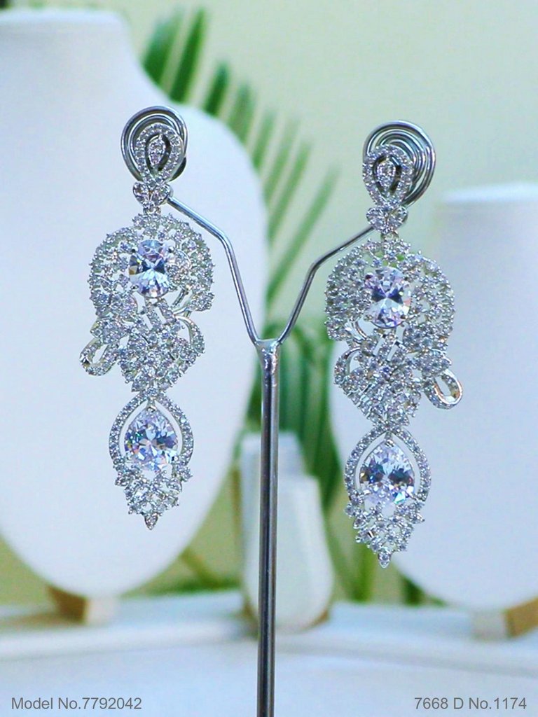 Art Jewelry - View B