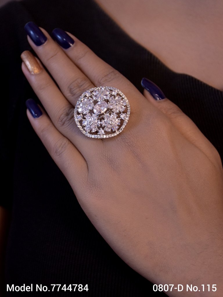 Dazzle Chic Ring - Amaara World