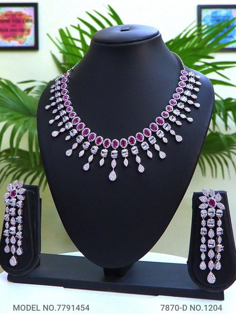 Make an Impression that lasts forever - Amaara World