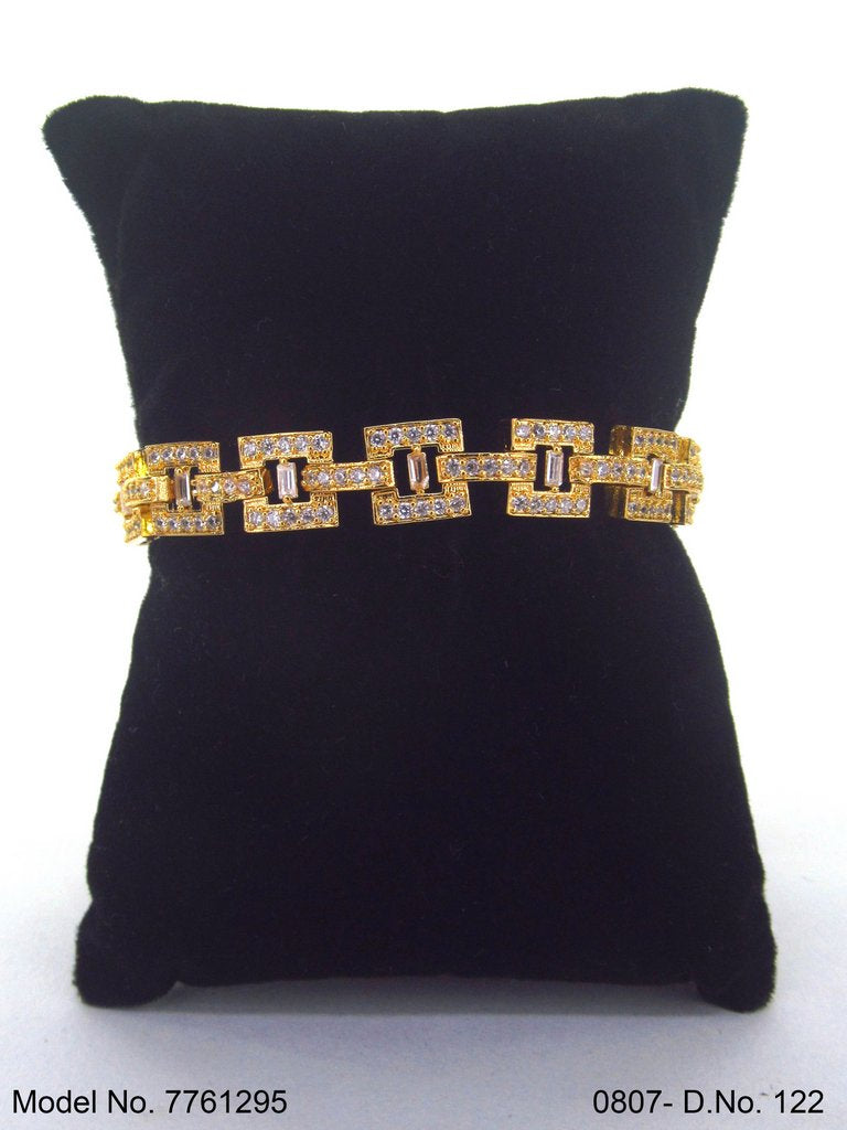 Classy Line Bracelet - Amaara World