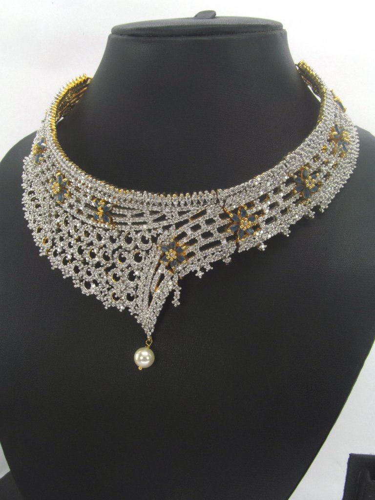 Classic Gift for Her - 7731548 - View 2