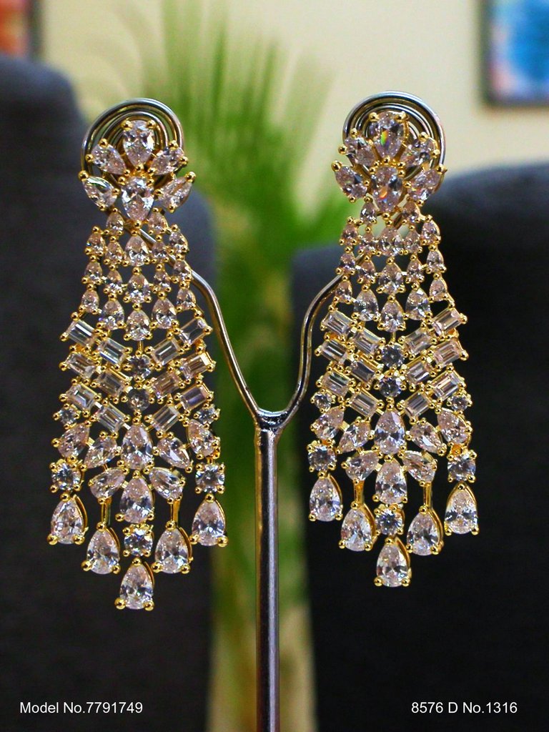Art Jewelry - View B