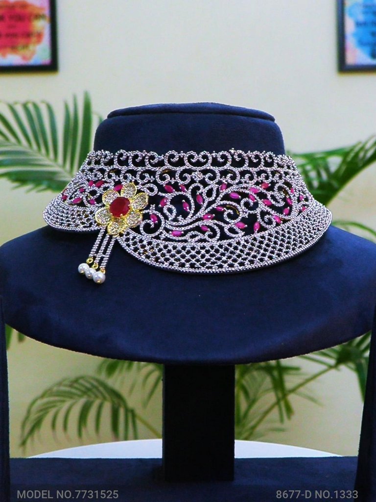 Necklace Set with Classic earrings - 7731525 - View 2