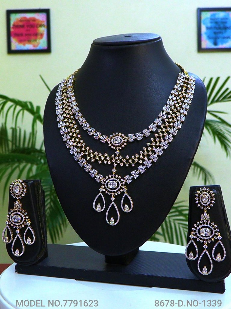Traditional Necklaces in Trend - Amaara World