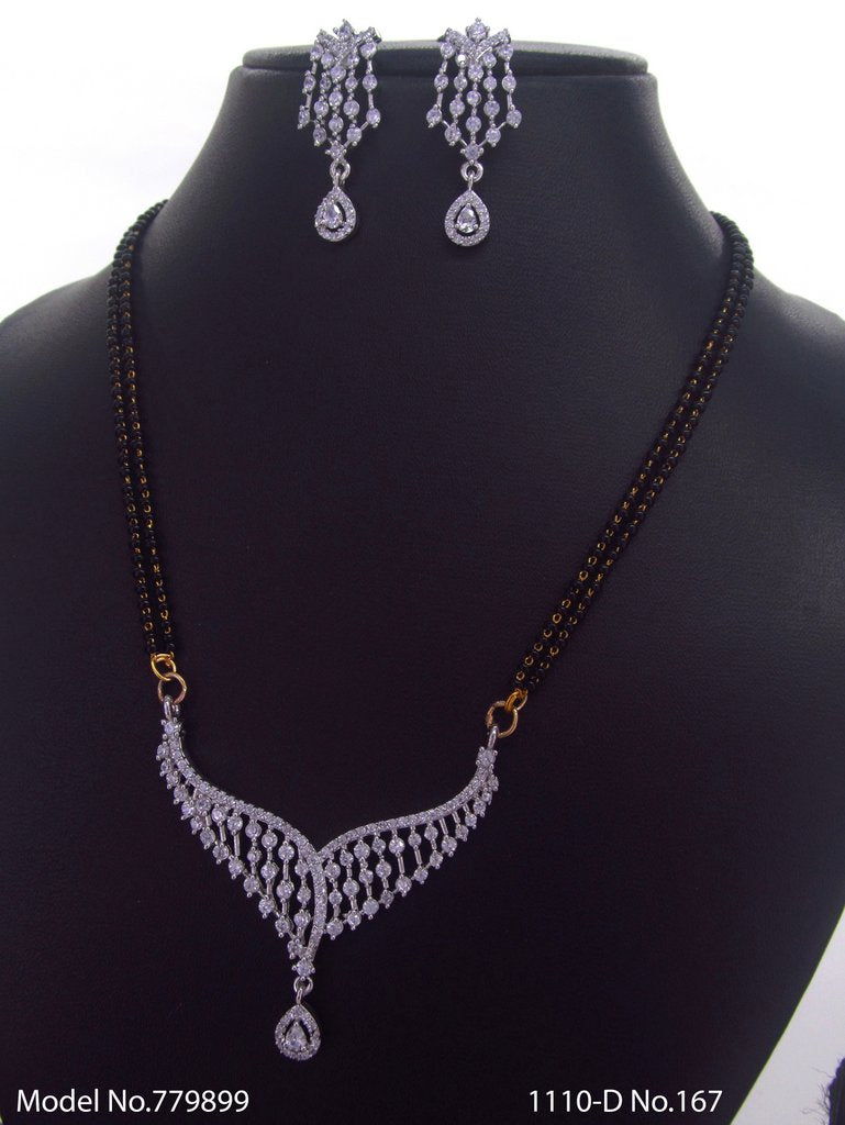 Showstopper Imitation Pendant Set - Amaara World