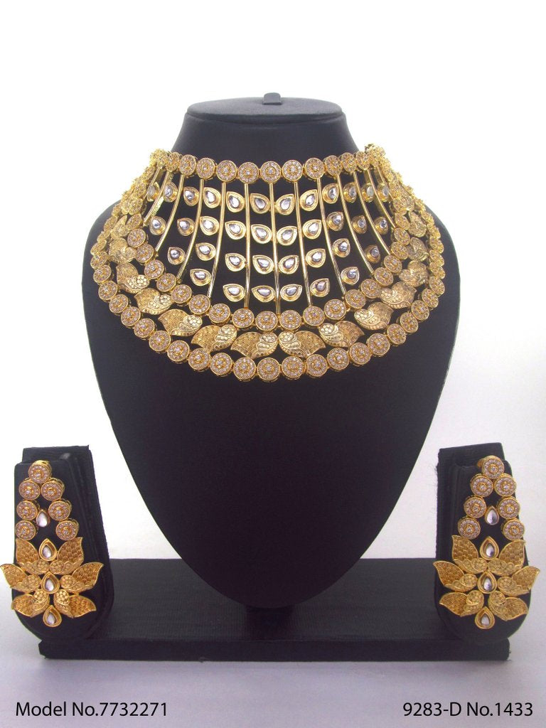 Classic Gift for Her - 7732271 - View 1