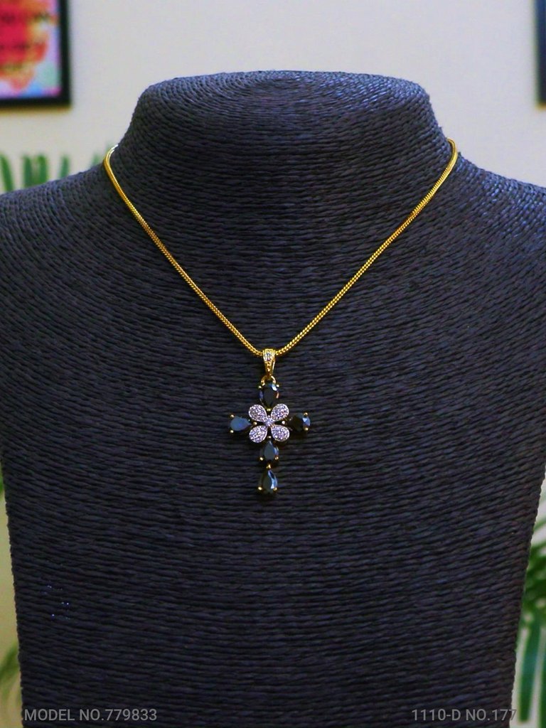 Gorgeous Pendants for Parties - View 2 - Amaara World