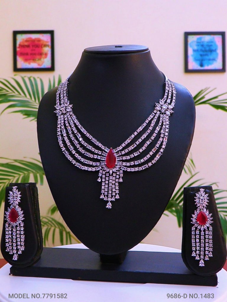 When Glamour meets Art ! - Amaara World