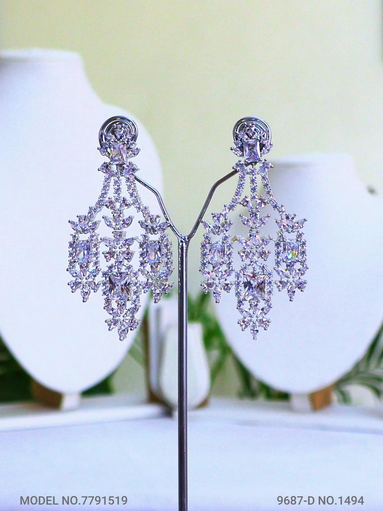Partywear Jewelry - View B