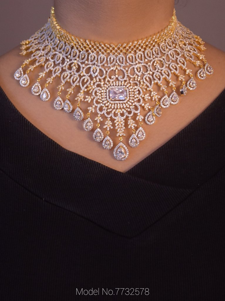 Wedding Jewelry | Made of Zircons - 7732578 - View 3