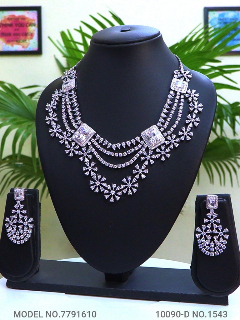 Designer Jewelry in Wholesale - Amaara World