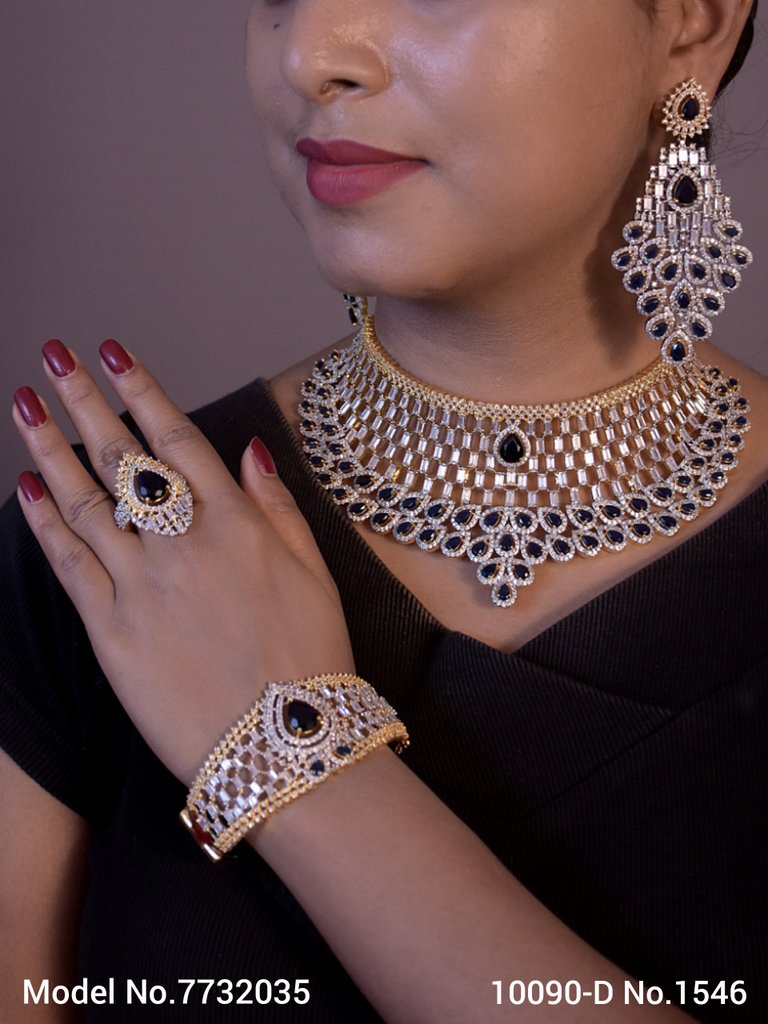 Rare Showstopper | Necklace Set - 7732035 - View 2