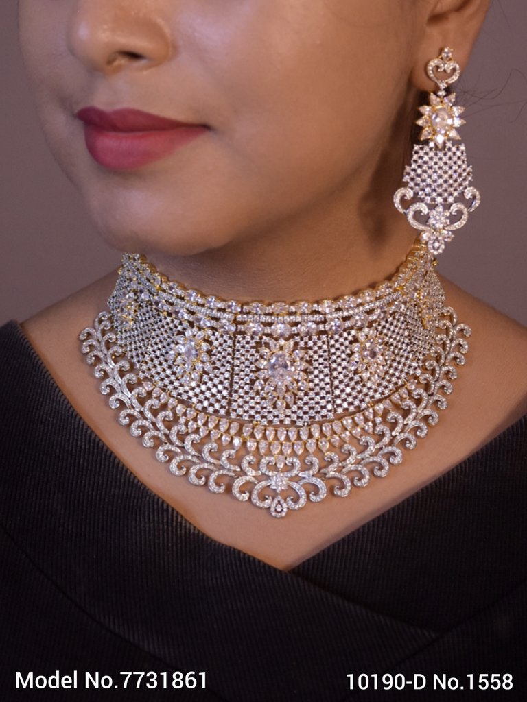 Classic Gift for Her - 7731861 - View 2