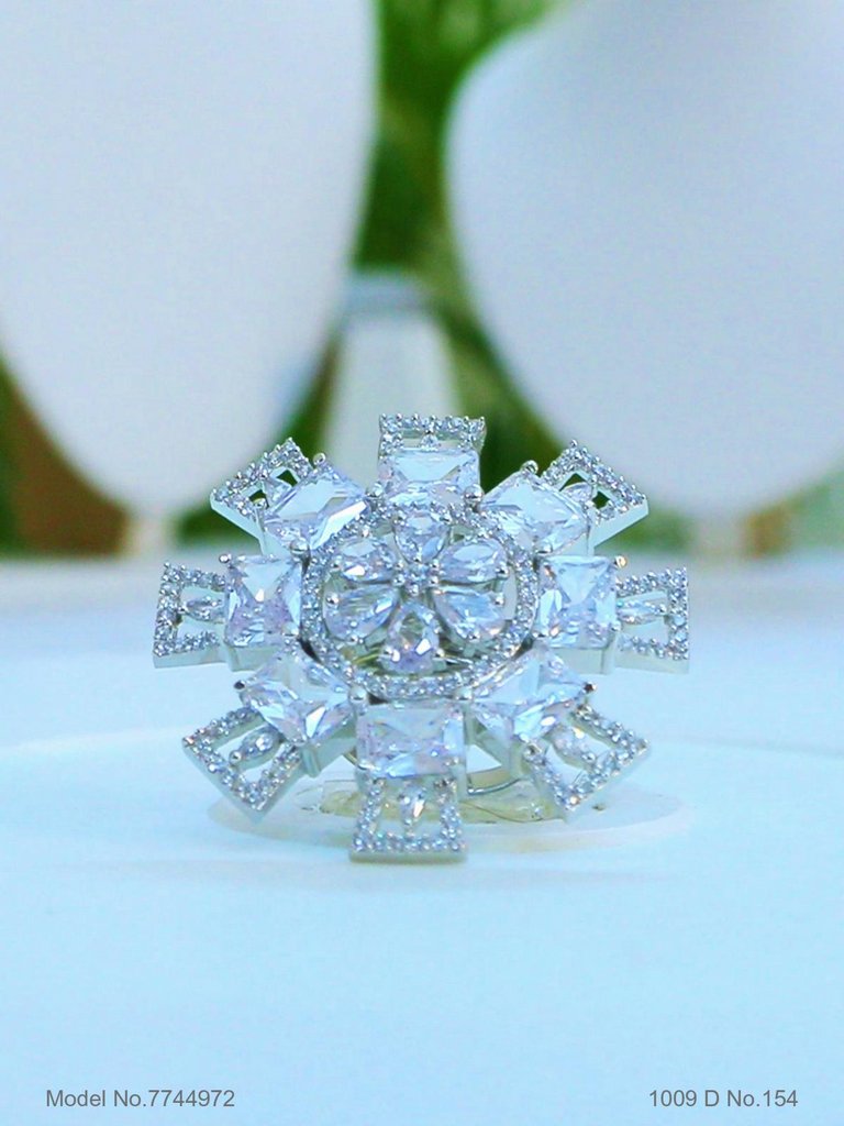 Glam Loop Ring - Style 1 - Amaara World