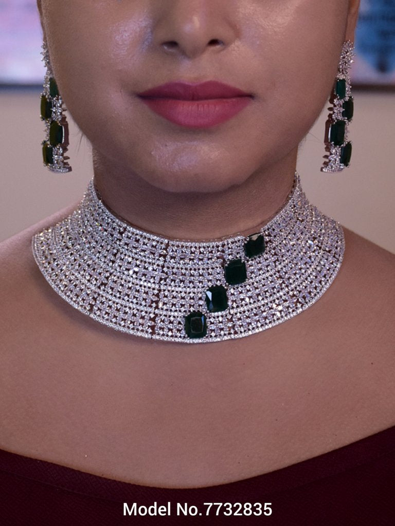 Necklace Set with Classic earrings - 7732835 - View 2