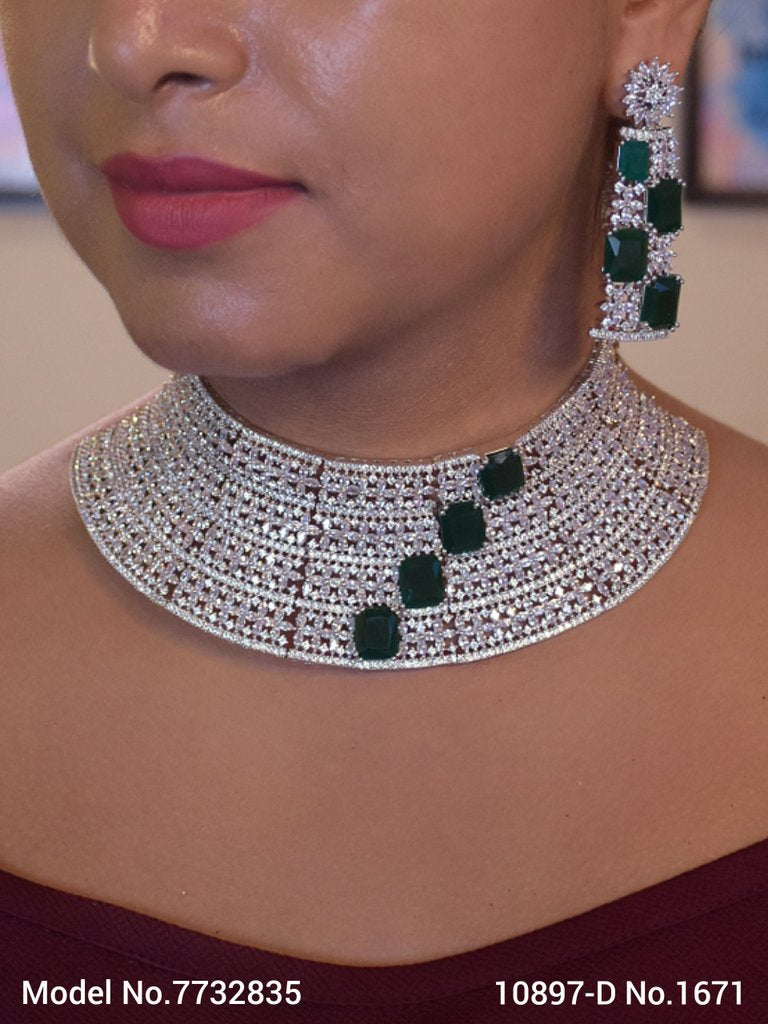 Necklace Set with Classic earrings - 7732835 - View 1