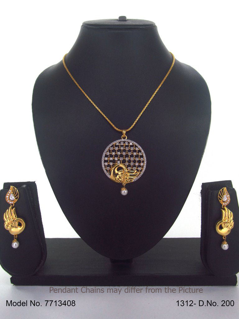 Unique Pendant Craftsmanship - Amaara World USA - SKU 7713408